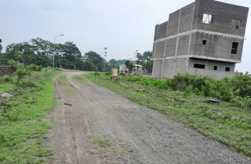 Chính chủ bán đất KĐT Chi Đông, Mê Linh, HN, lô nhà vườn L01, view sông, DT 192m2, nhỉnh 4 tỷ